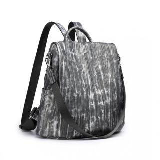 Černo-bíly kožený batoh s přívěskem 2v1 „Classic“